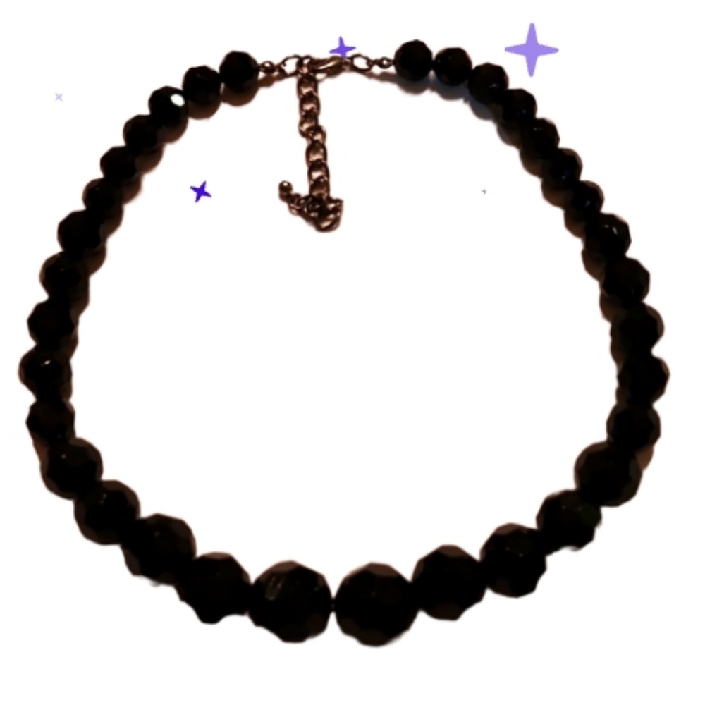 Pretty faceted beaded necklace